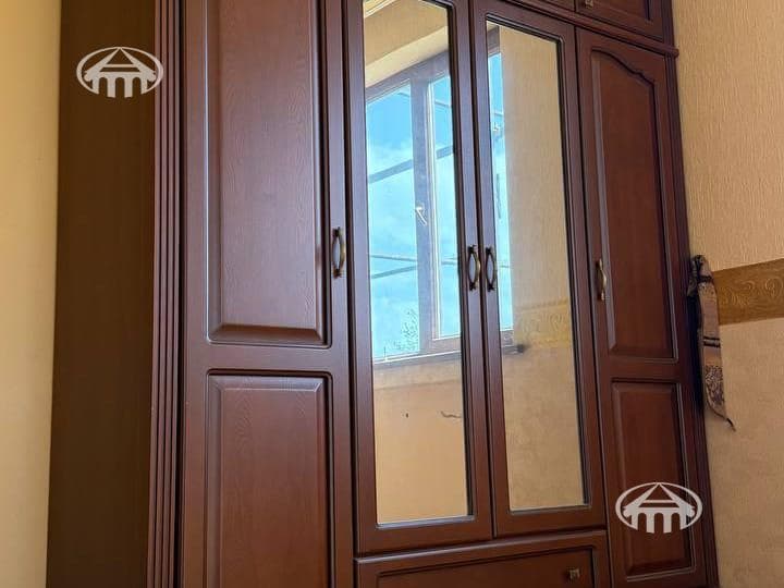 Mansion · 9 rooms · 858 m² · Balahovit