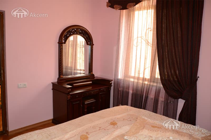 Mansion · 5 rooms · 405 m² · Arzakan