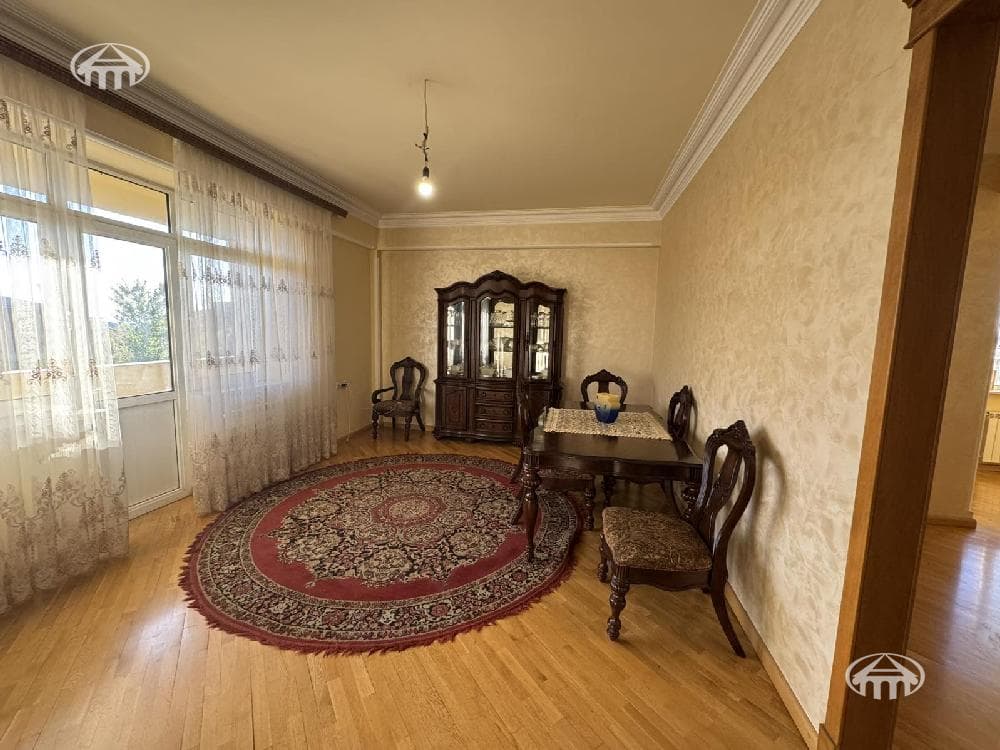Apartment · 179 m² · Kentron