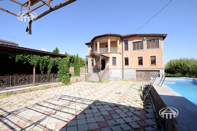 Առանձնատուն · 5 սեն. · 311 մ² · Անտառուտ
