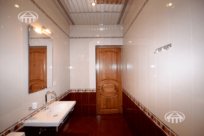 Mansion · 7 rooms · 243 m² · Kentron