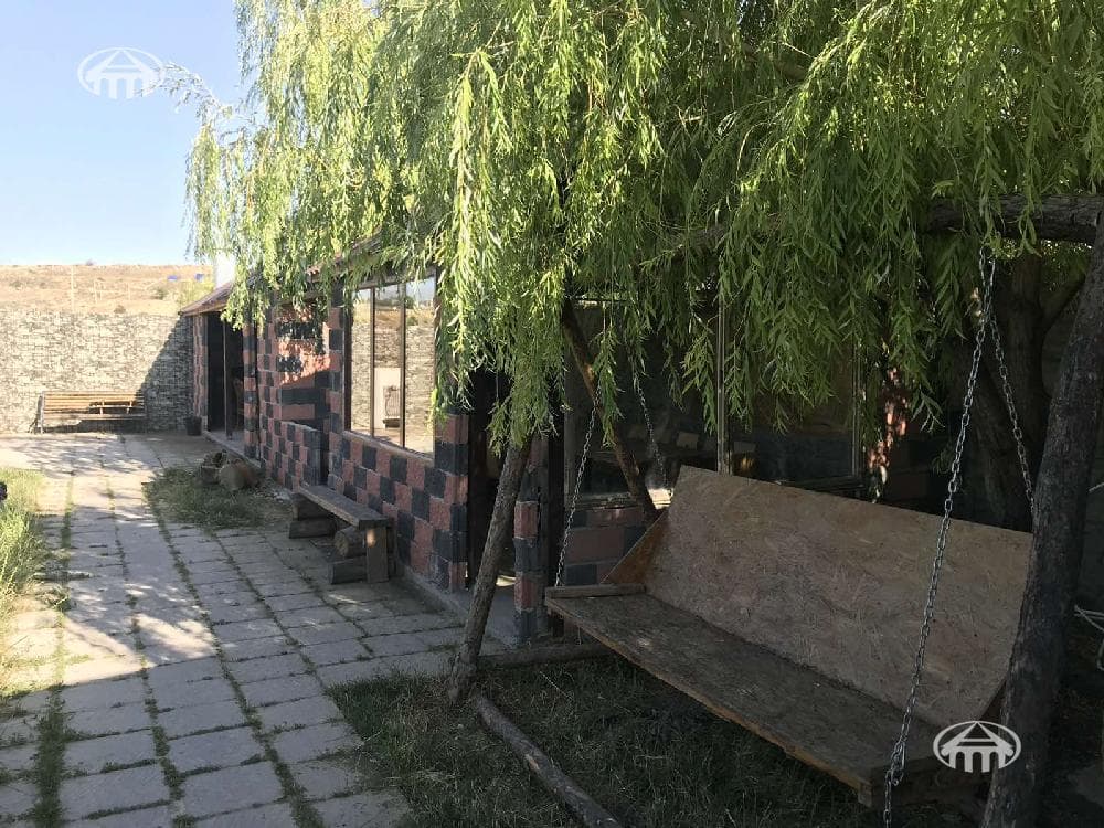 Այլ · 130 մ² · Արզնի