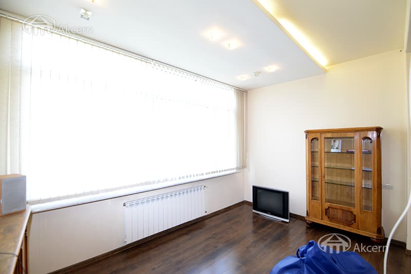 Apartment · 4 rooms · 125 m² · Kentron