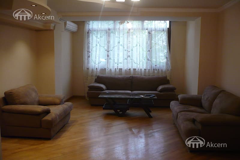 Квартира · 2 комн. · 70 м² · Кентрон