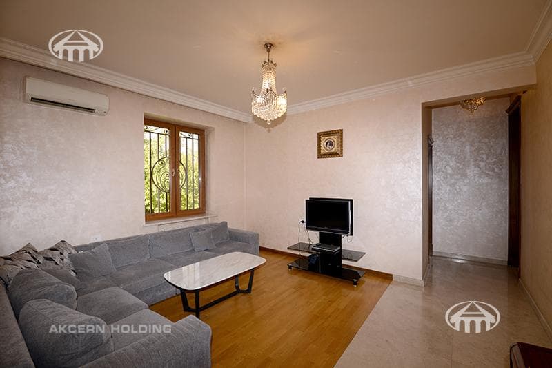 Առանձնատուն · 6 սեն. · 360 մ² · Էրեբունի