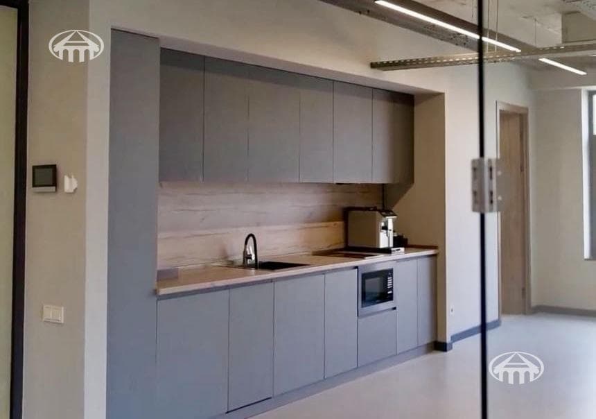 Офис · 845 м² · Кентрон