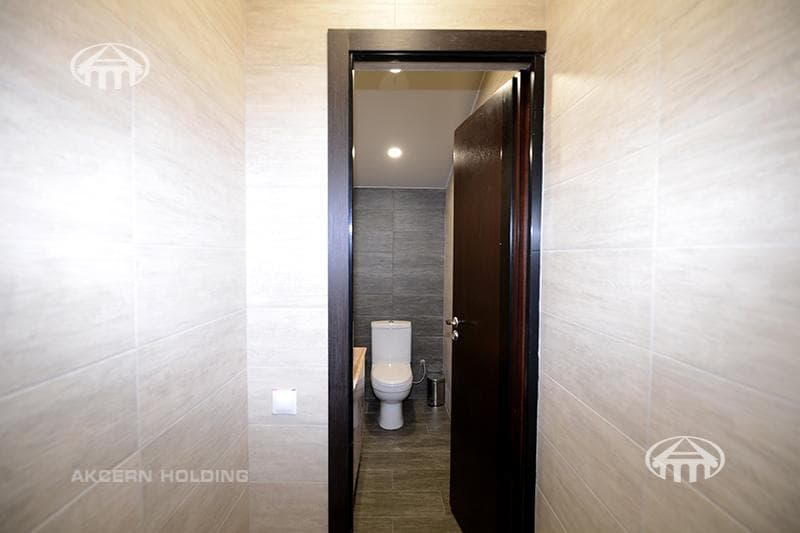 House · 6 rooms · 210 m² · Arabkir