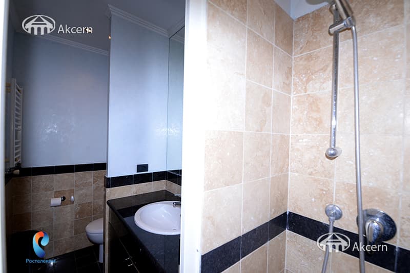 Apartment · 3 rooms · 125 m² · Kentron