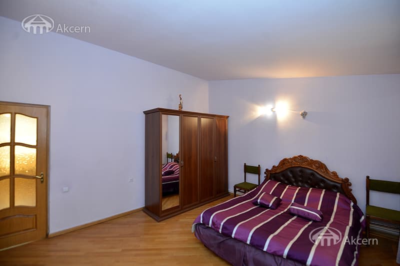 Apartment · 6 rooms · 234 m² · Arabkir