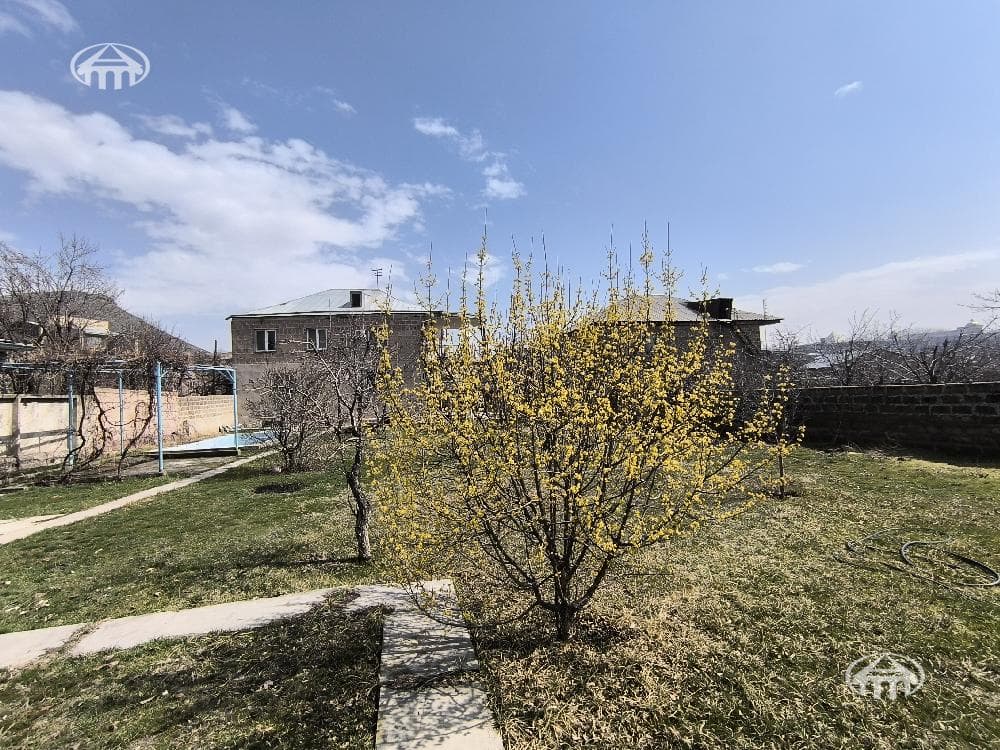 Mansion · 5 rooms · 375 m² · Ptgni