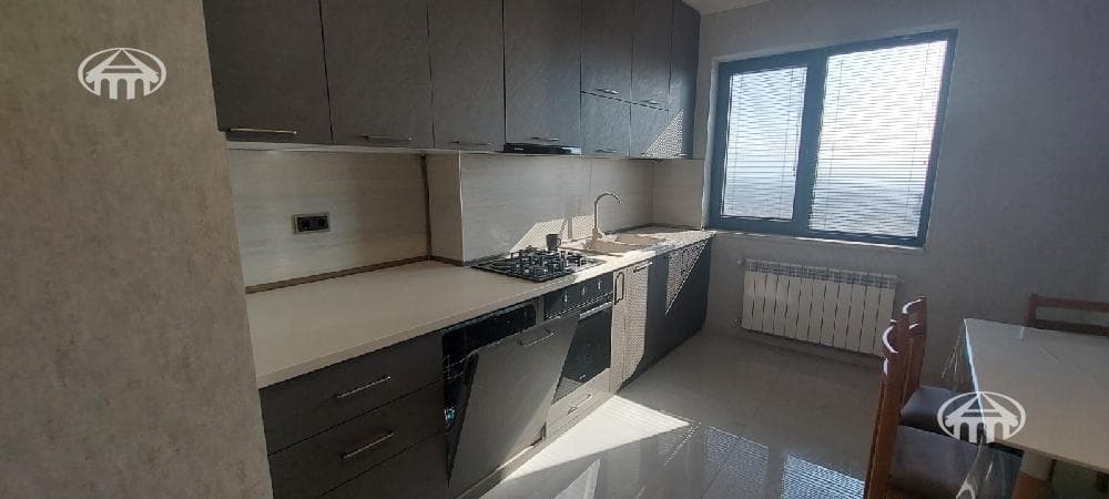 Apartment · 3 rooms · 110 m² · Kanaker-Zeytun