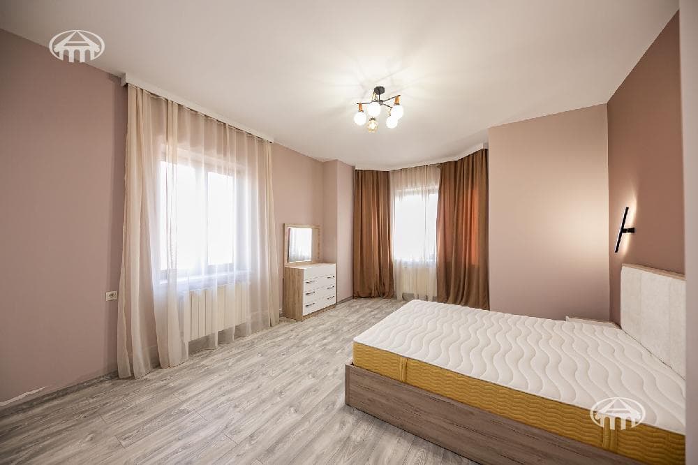 Особняк · 7 комн. · 280 м² · Касах
