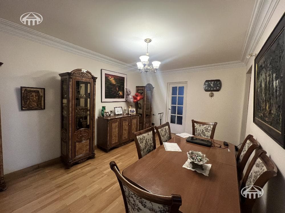 Квартира · 4 комн. · 95 м² · Арабкир