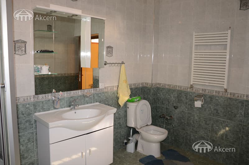Mansion · 5 rooms · 405 m² · Arzakan