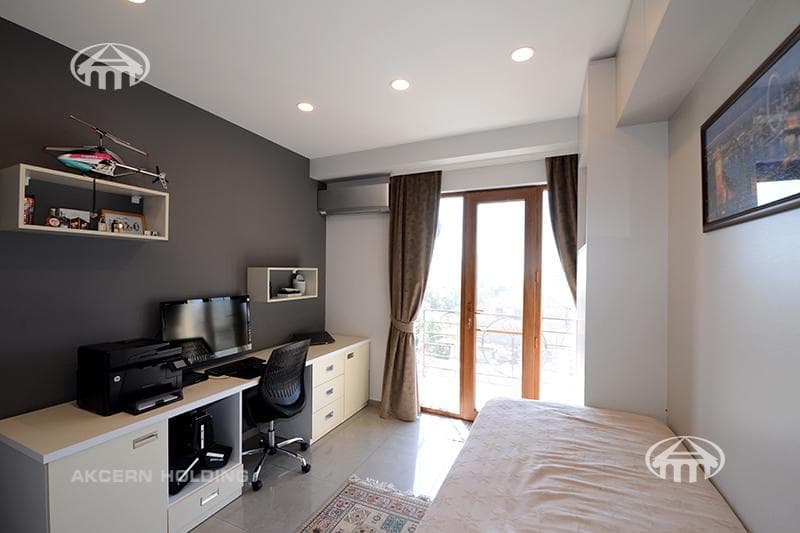 Квартира · 4 комн. · 122 м² · Арабкир
