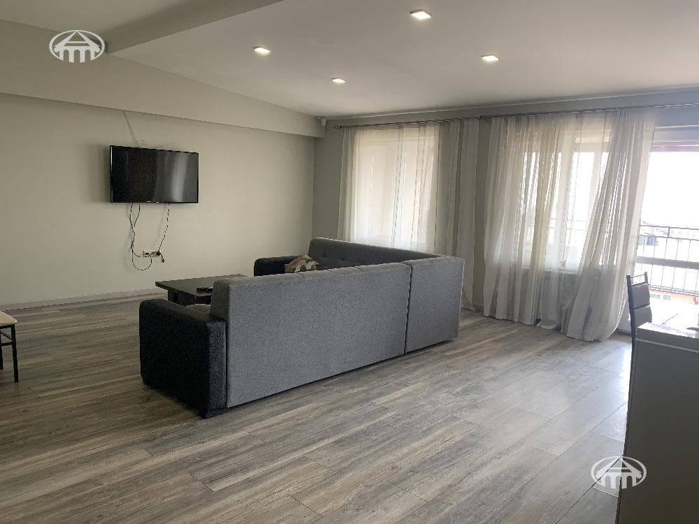 Квартира · 3 комн. · 120 м² · Арабкир