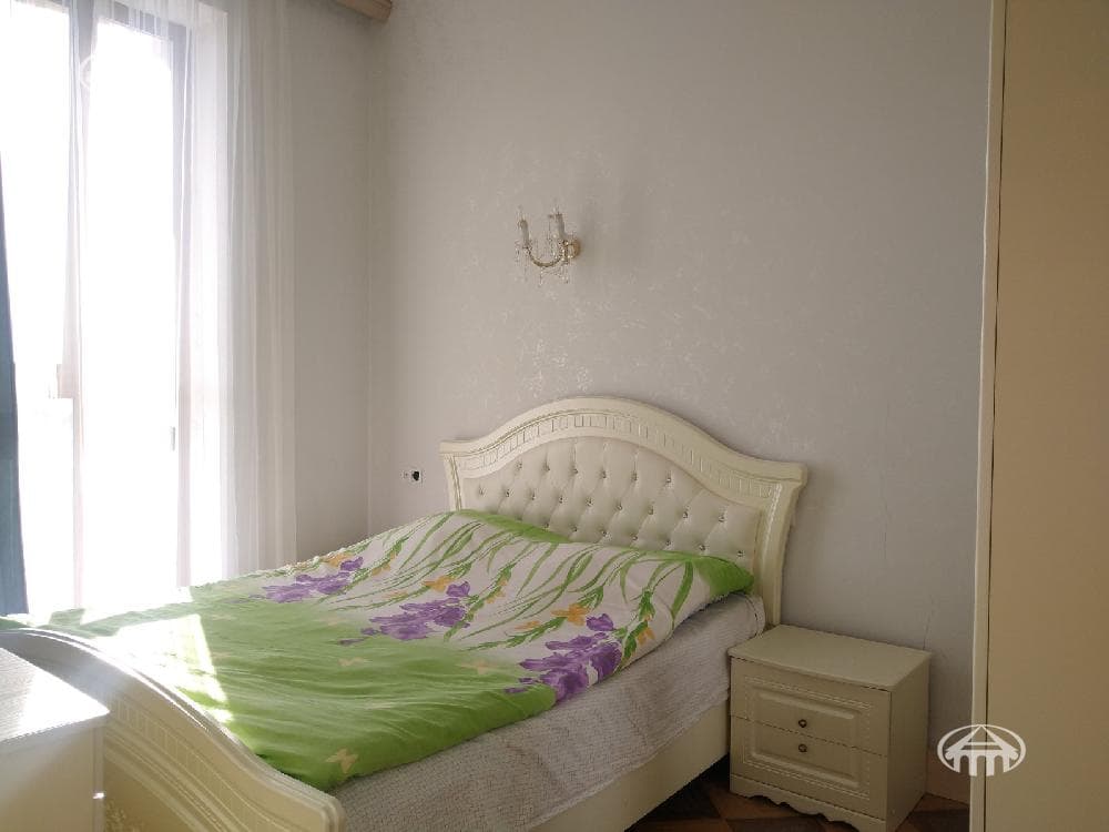 Квартира · 3 комн. · 70 м² · Арабкир