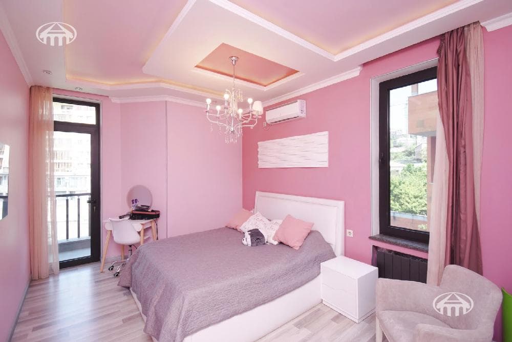 Mansion · 5 rooms · 322 m² · Arabkir