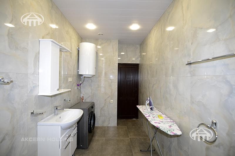 Բնակարան · 2 սեն. · 63 մ² · Կենտրոն