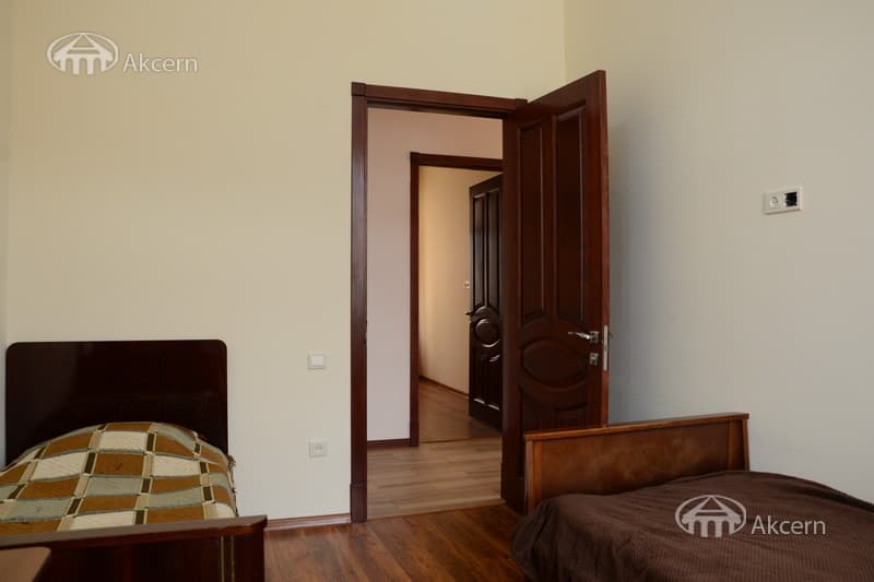 Квартира · 4 комн. · 155 м² · Арабкир