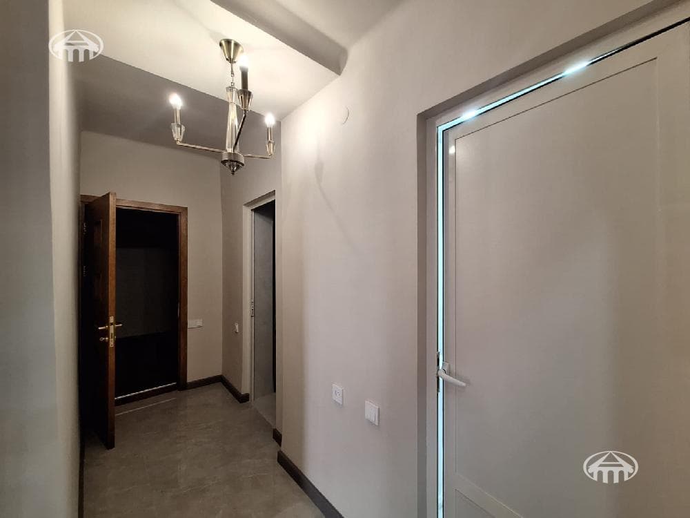 Office · 190 m² · Kentron