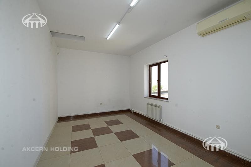 Магазин · 550 м² · Аджапняк