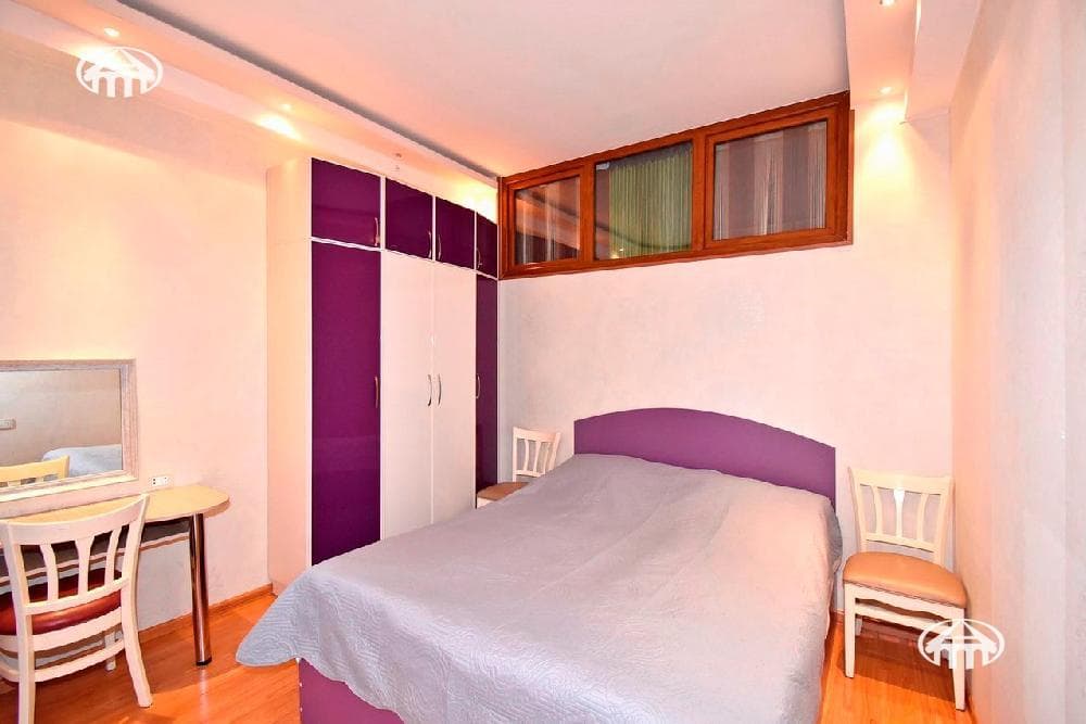 Квартира · 2 комн. · 87 м² · Кентрон