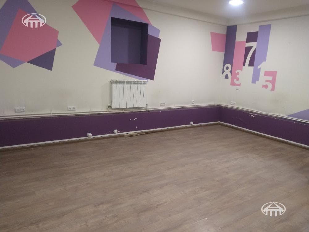 Office · 240 m² · Kentron