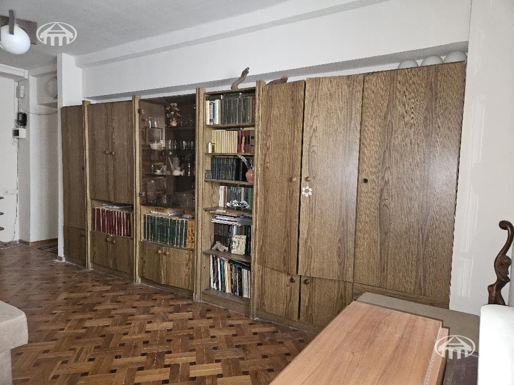 Apartment · 2 rooms · 68 m² · Kentron