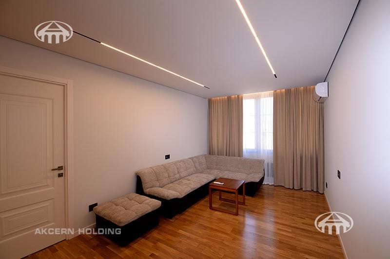 Apartment · 2 rooms · 60 m² · Kentron