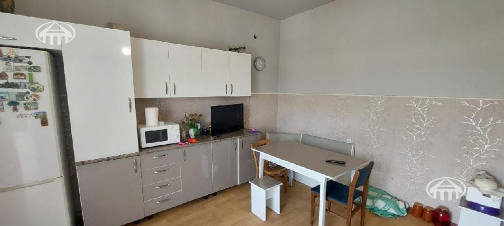 House · 9 rooms · 429 m² · Kanaker-Zeytun