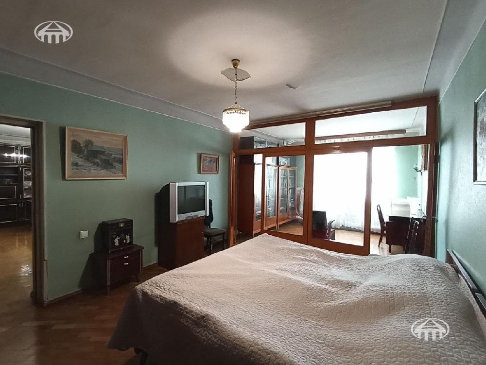 Квартира · 4 комн. · 115 м² · Кентрон