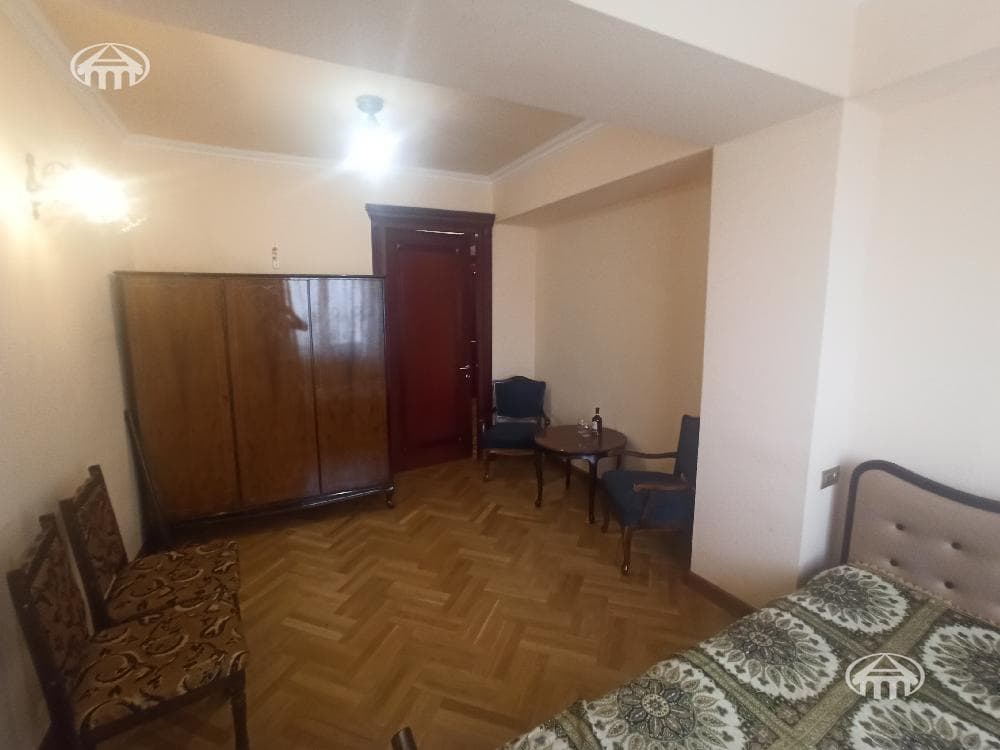 Բնակարան · 2 սեն. · 78 մ² · Կենտրոն