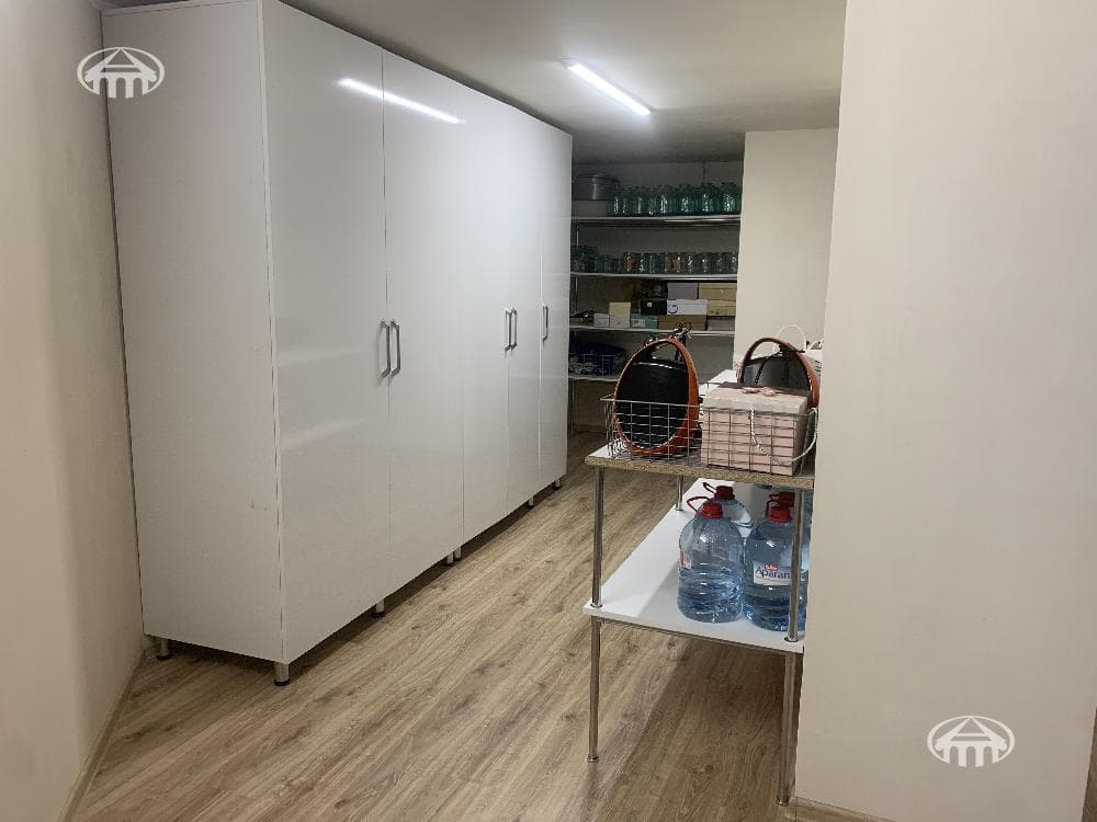 Квартира · 4 комн. · 114 м² · Арабкир
