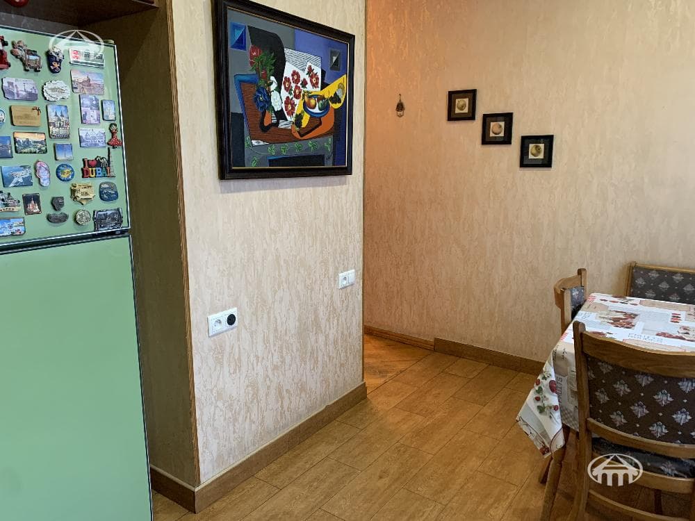 Квартира · 3 комн. · 80 м² · Кентрон