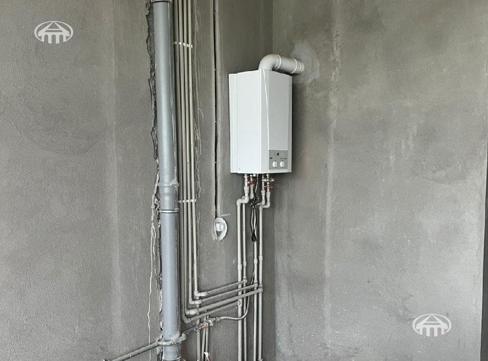 Квартира · 4 комн. · 142 м² · Кентрон