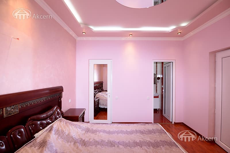 Особняк · 3 комн. · 160 м² · Кентрон