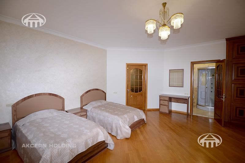 Առանձնատուն · 9 սեն. · 655 մ² · Արտաշավան