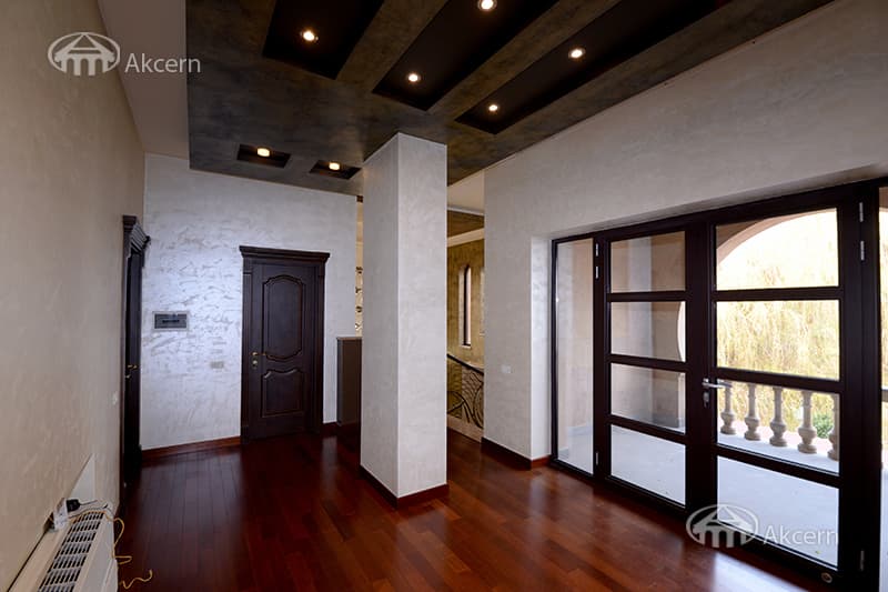 Mansion · 5 rooms · 394 m² · Vahagni