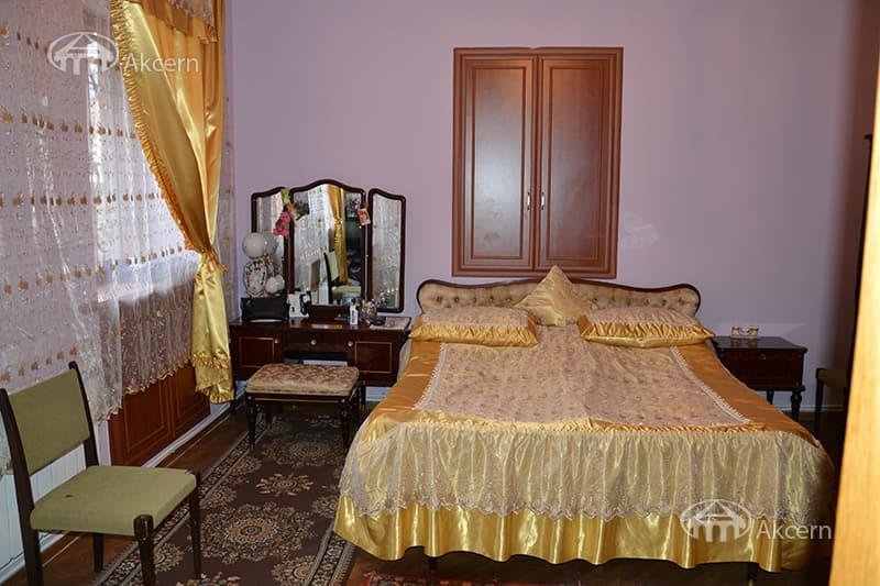 House · 5 rooms · 269 m² · Davtashen