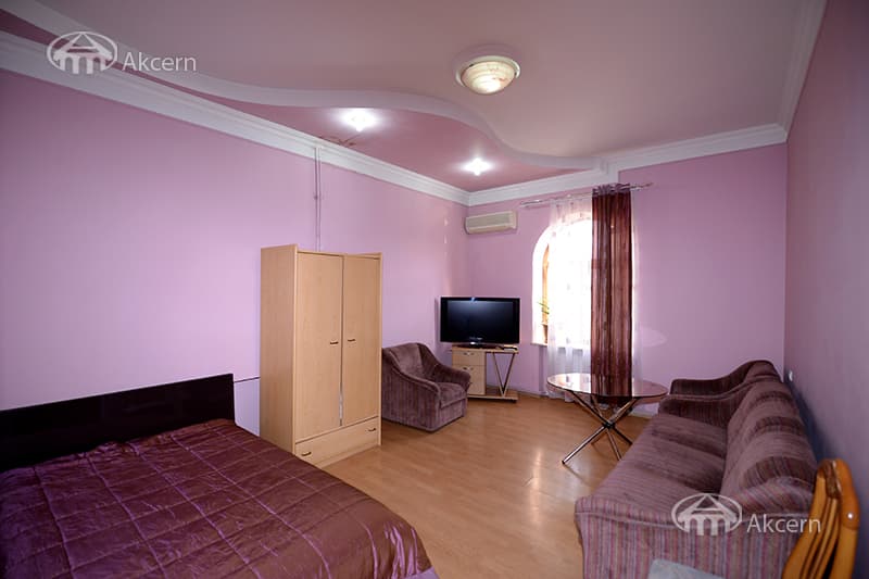 Особняк · 6 комн. · 440 м² · Кентрон