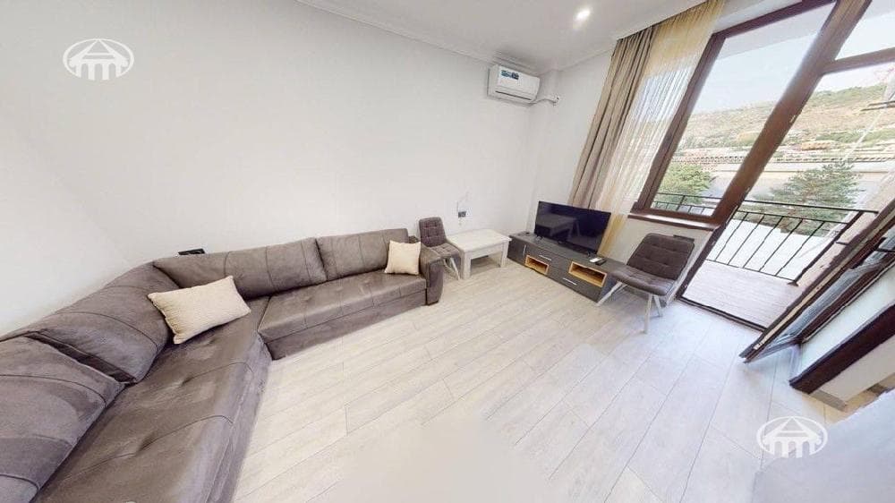 Apartment · 2 rooms · 47 m² · Kentron