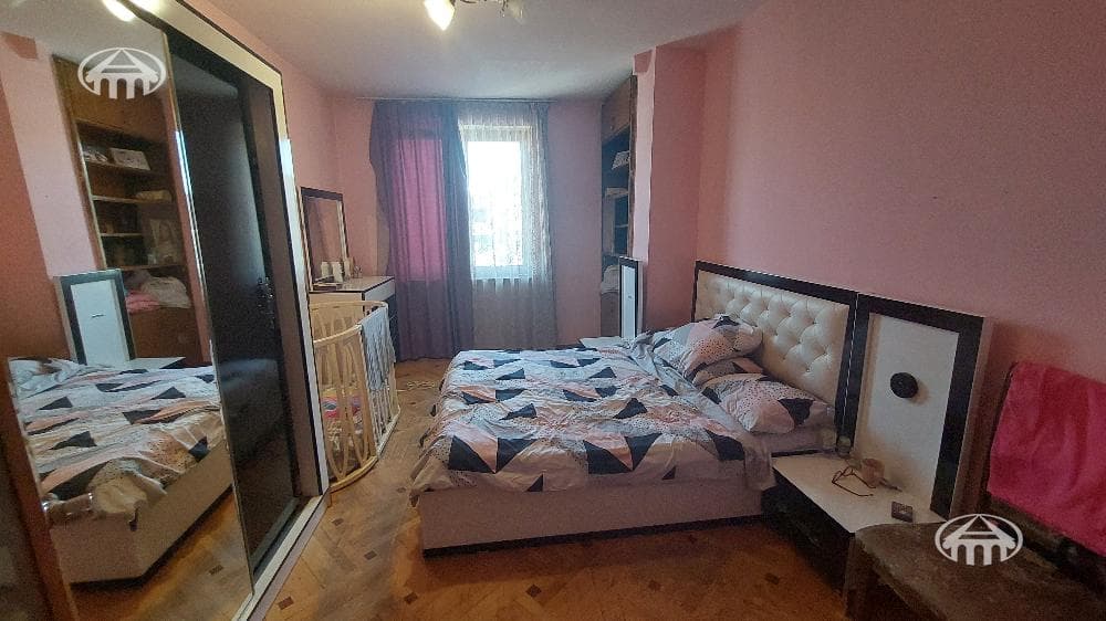 Apartment · 3 rooms · 94 m² · Kentron