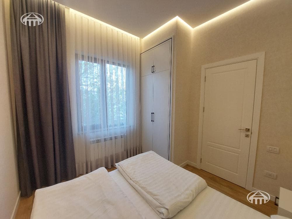 Квартира · 3 комн. · 60 м² · Кентрон