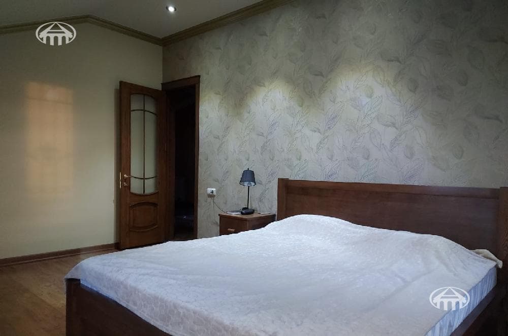 Առանձնատուն · 7 սեն. · 313 մ² · Այնթապ