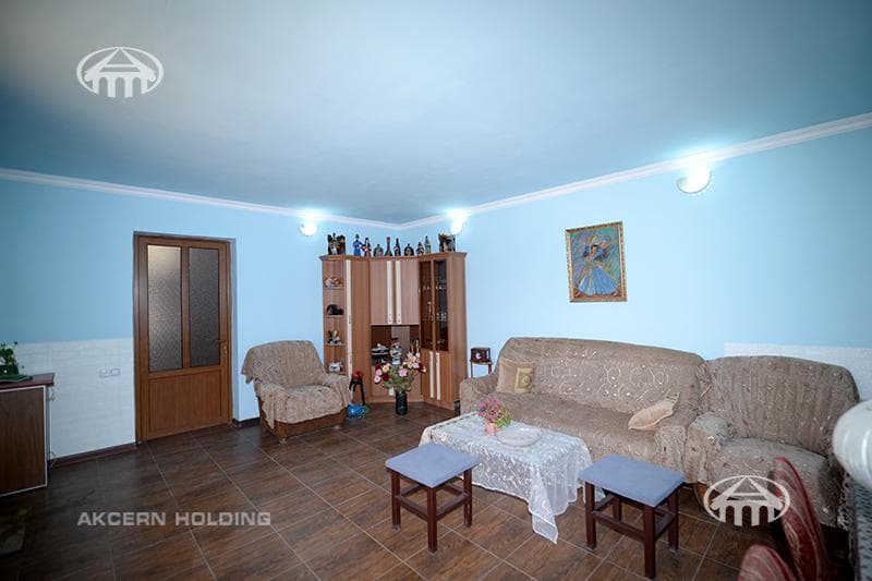 Առանձնատուն · 5 սեն. · 170 մ² · Աջափնյակ