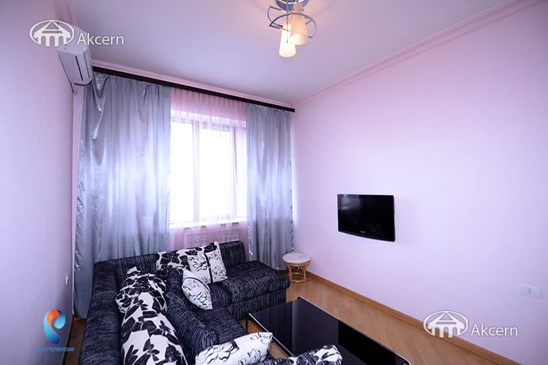 Квартира · 3 комн. · 80 м² · Кентрон