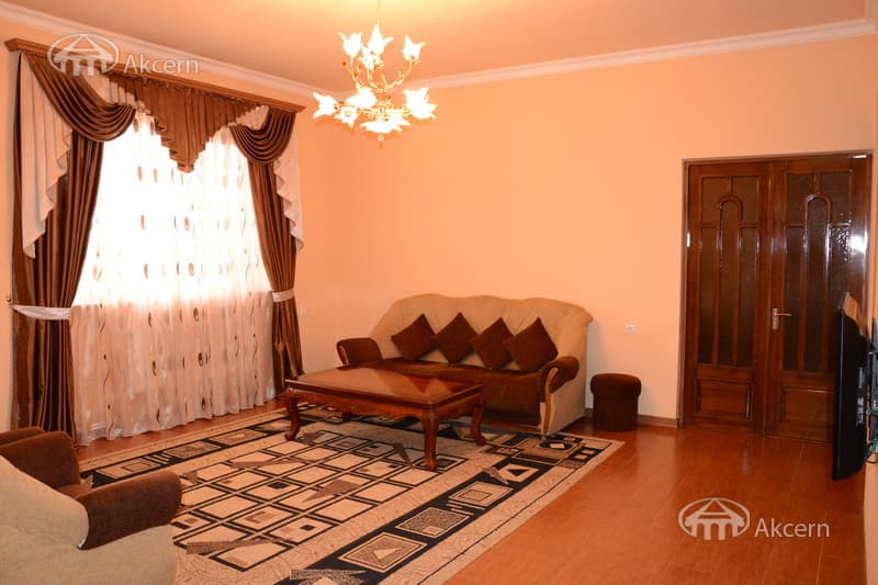 Прочее · 1 400 м² · Арарат