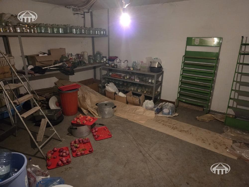 House · 6 rooms · 865 m² · Arabkir