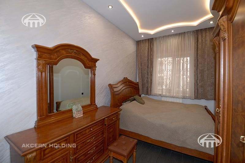 Особняк · 5 комн. · 270 м² · Арабкир